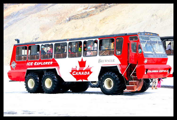 Snocoach_m.jpg