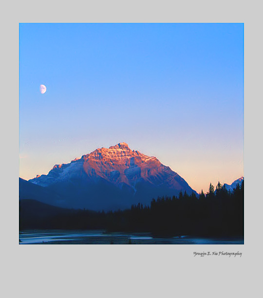 Athabasca_River_Moon_2D.jpg