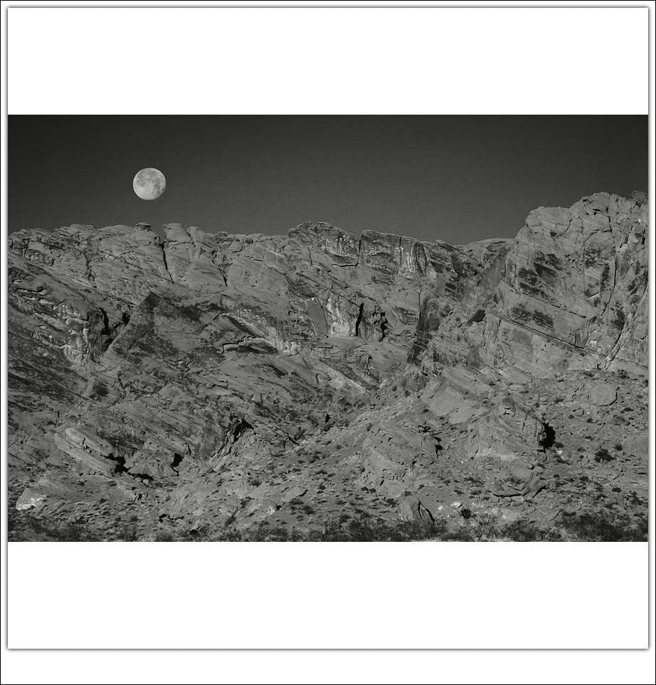91105675.KrrlFCCb.ValleyofFire1.jpg